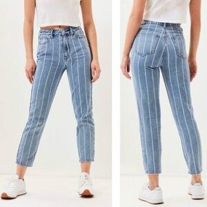 PacSun Window Pane Mom Jeans 26